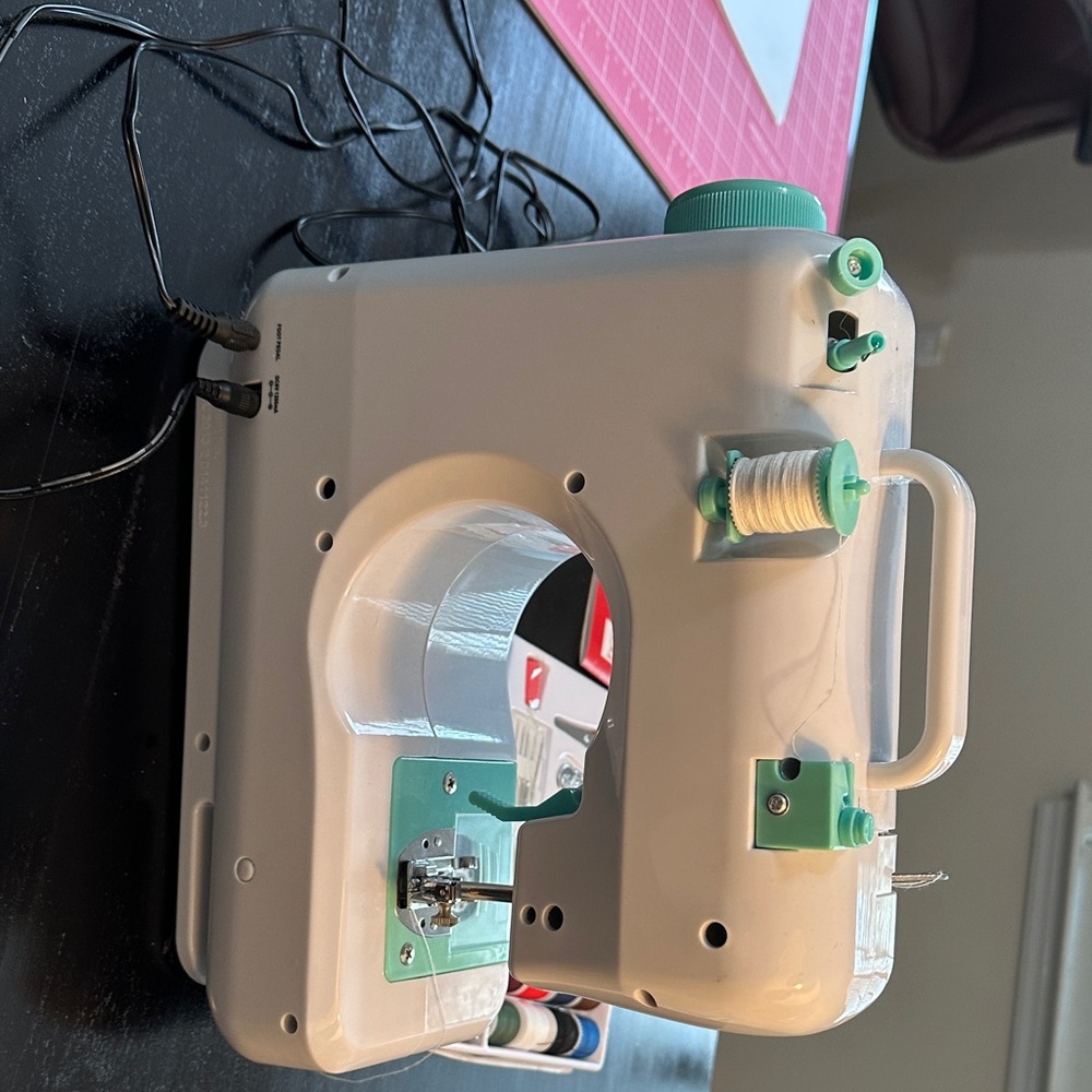 Compact Sewing Machine with Accessories - Picture 5 of 5
